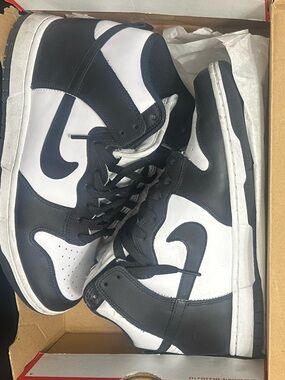 Nike High-Top Dunks - Black & White
